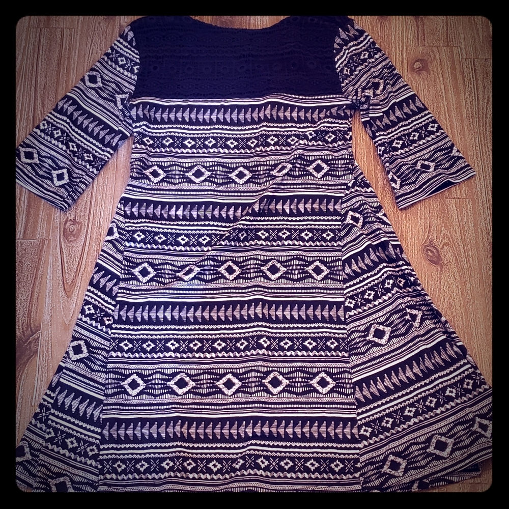 Size 7 Girls Black and White dress